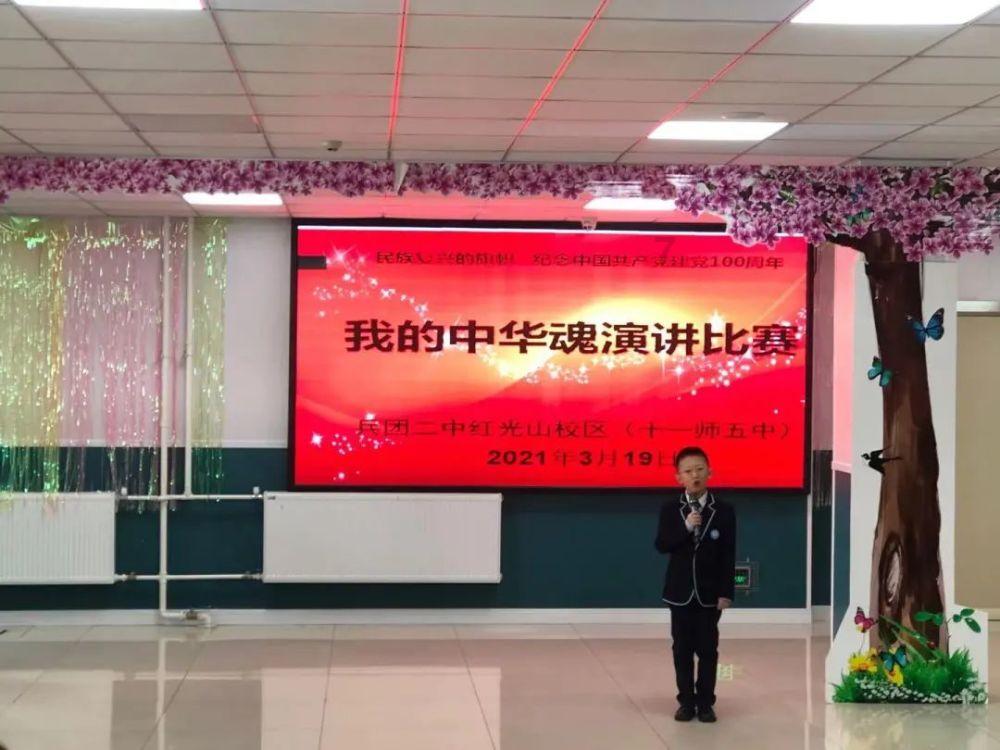 设计惊艳!努比亚Z60 Ultra龙年限定版真机亮相